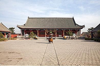 《最终幻想16》不是基于夜光或虚幻引擎运行